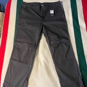 NWT Men’s Mountain Hardwear AP Pant
